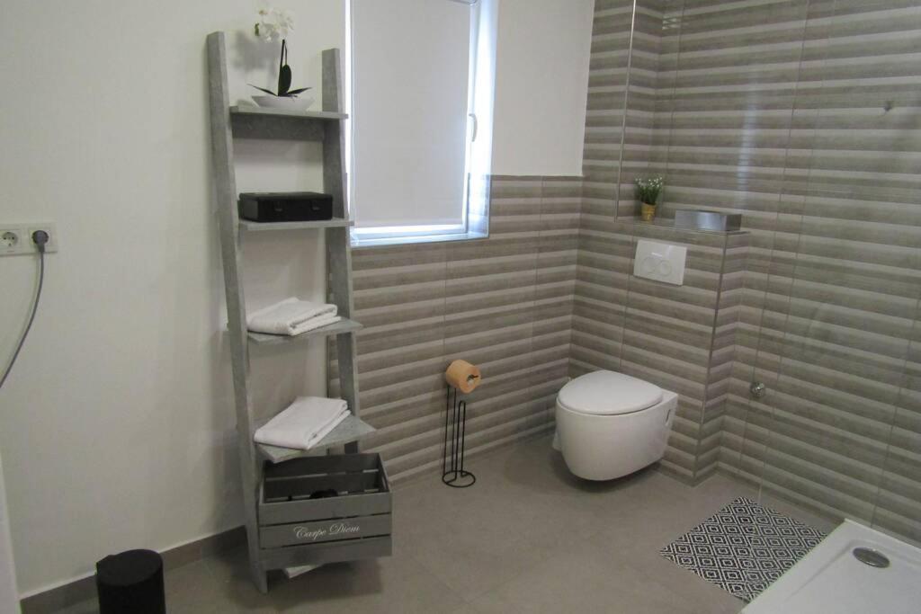 Apartman Megi & Studio Apartman Tomi - Self Check In Krapina Dış mekan fotoğraf