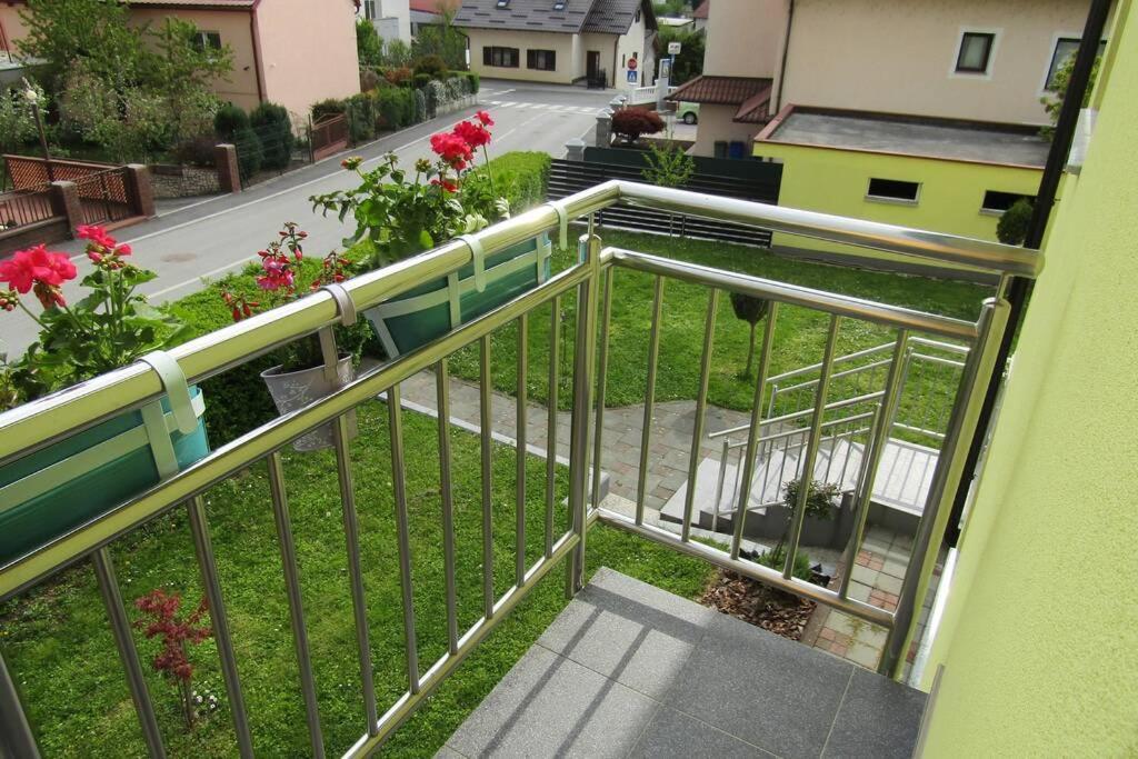 Apartman Megi & Studio Apartman Tomi - Self Check In Krapina Dış mekan fotoğraf