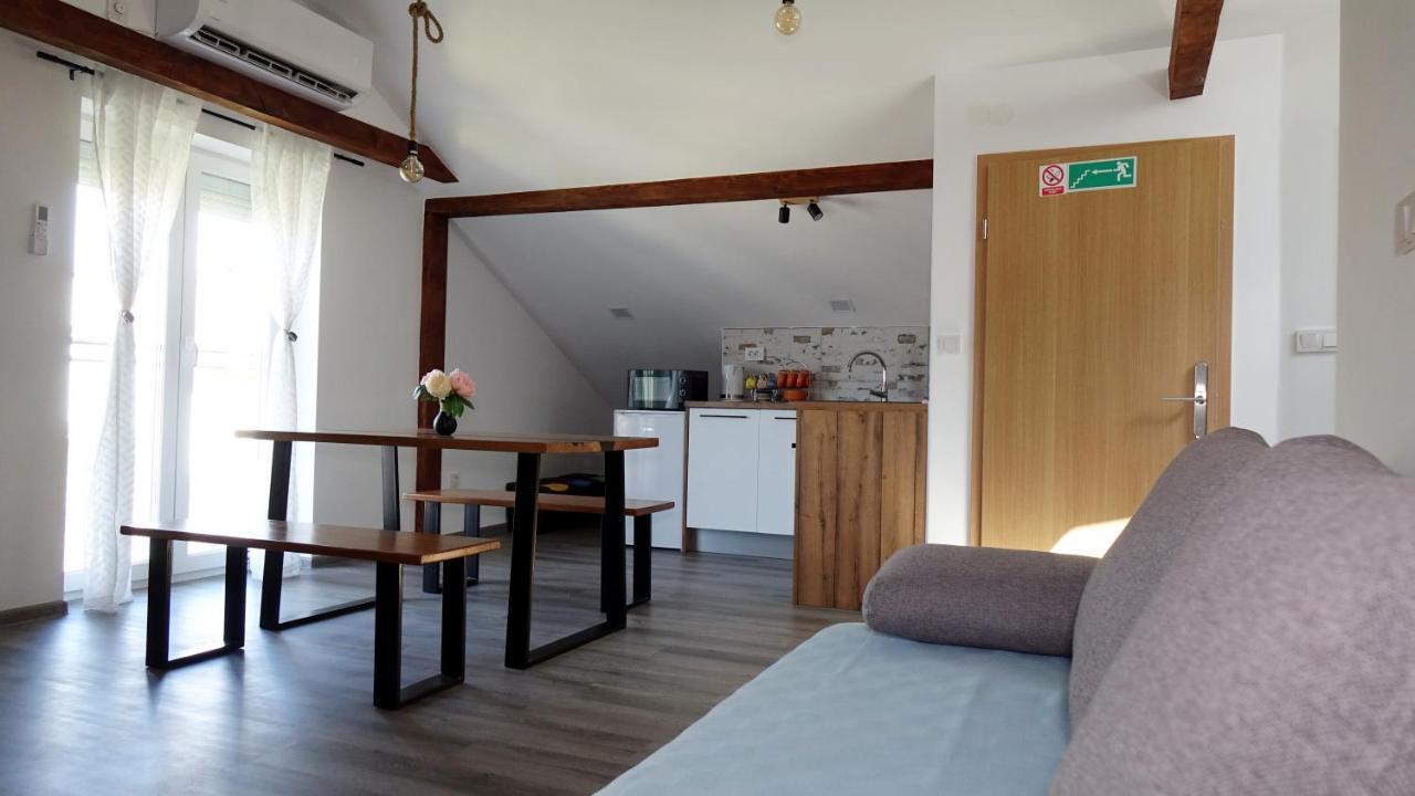 Apartman Megi & Studio Apartman Tomi - Self Check In Krapina Dış mekan fotoğraf